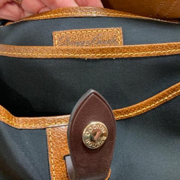 Rare Dooney & Bourke Crossbody Bag, EUC, Black/Tan - Picture 7 of 13